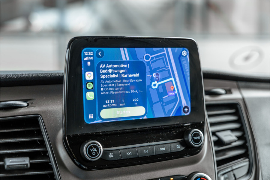 Ford Transit Custom 320 2.0 TDCI 185 PK L2H1 Sport | L+R Schuifdeur | ACC | Elek stoelen | Standkachel | CarPlay | Camera | Navigatie | Trekhaak | Inrichting | Nieuwe APK