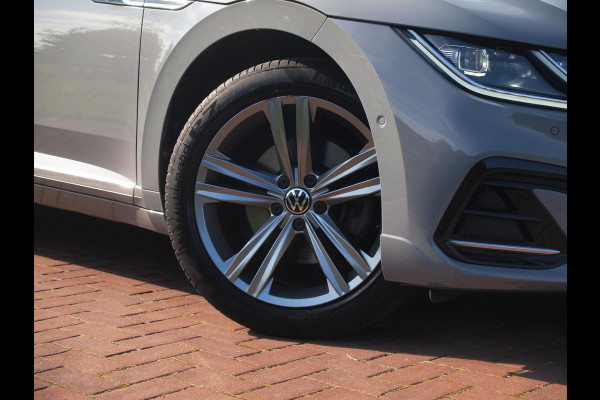 Volkswagen Arteon Shooting Brake 1.4 TSI eHybrid R-Line Business+ | Panoramadak | Trekhaak | Camera | Apple Carplay | Sfeerverlichting |