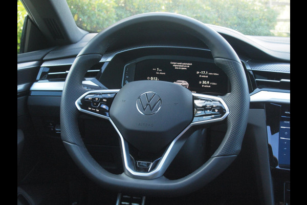 Volkswagen Arteon Shooting Brake 1.4 TSI eHybrid R-Line Business+ | Panoramadak | Trekhaak | Camera | Apple Carplay | Sfeerverlichting |