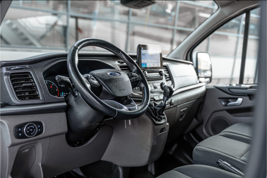 Ford Transit Custom 300 2.0 TDCI | Raptor Edition | CarPlay | Camera | Stoelverwarming | Trekhaak | Stoelverwarming | Airco | 3-Zitter | Nieuwe APK