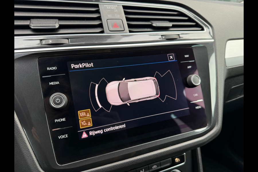 Volkswagen Tiguan 1.5 TSI Comfortline - Navi - Parkeerhulp - Climate - Org.NL