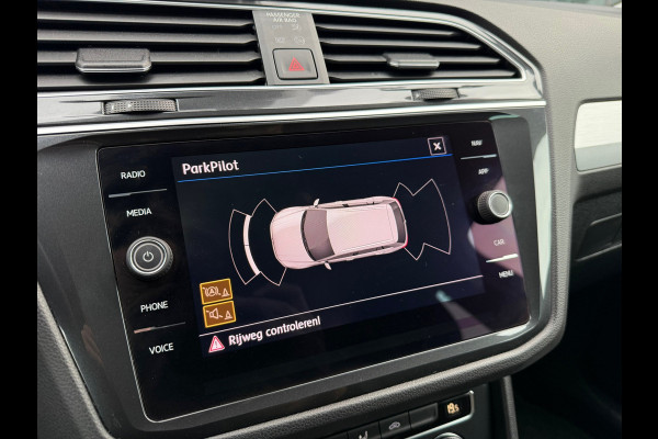 Volkswagen Tiguan 1.5 TSI Comfortline - Navi - Parkeerhulp - Climate - Org.NL