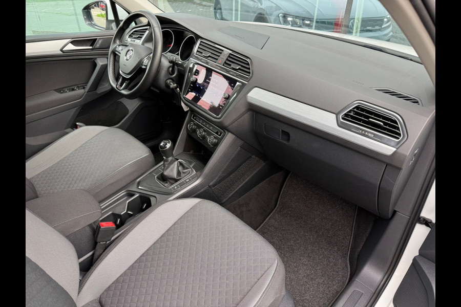 Volkswagen Tiguan 1.5 TSI Comfortline - Navi - Parkeerhulp - Climate - Org.NL