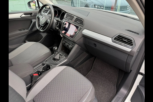 Volkswagen Tiguan 1.5 TSI Comfortline - Navi - Parkeerhulp - Climate - Org.NL