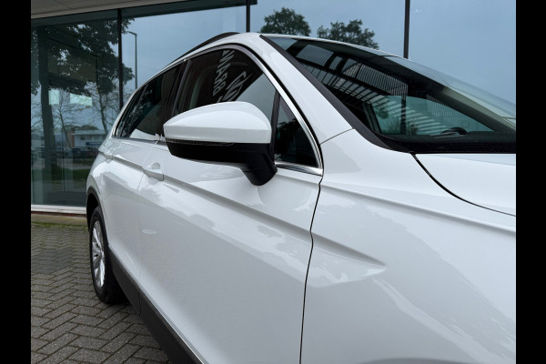 Volkswagen Tiguan 1.5 TSI Comfortline - Navi - Parkeerhulp - Climate - Org.NL