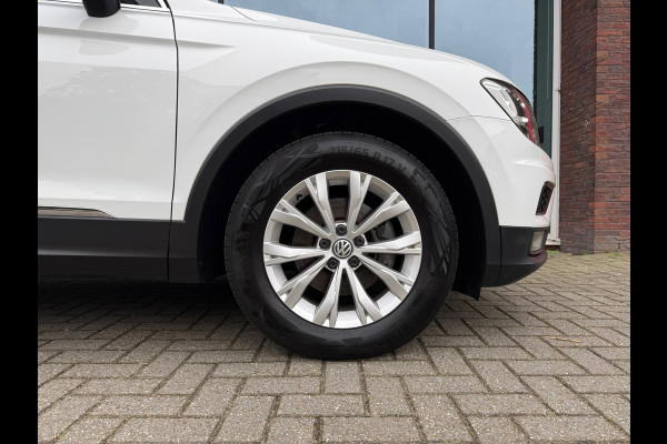 Volkswagen Tiguan 1.5 TSI Comfortline - Navi - Parkeerhulp - Climate - Org.NL