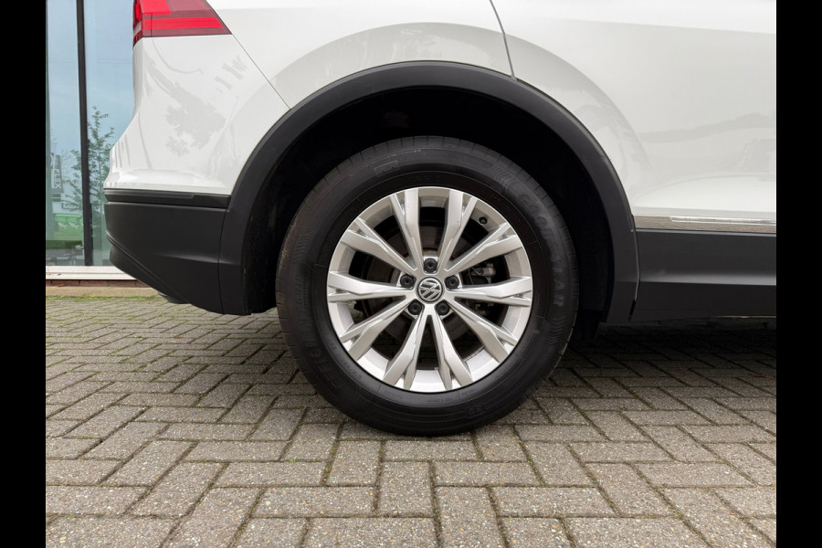 Volkswagen Tiguan 1.5 TSI Comfortline - Navi - Parkeerhulp - Climate - Org.NL