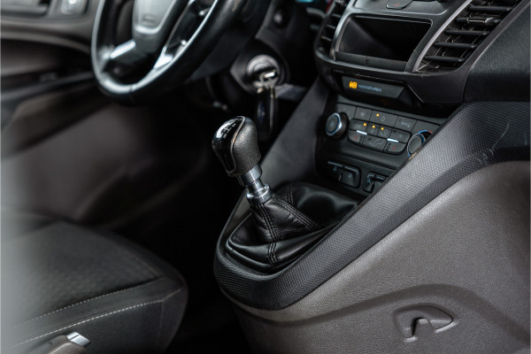 Ford Transit Connect 1.5 EcoBlue 120 PK L2 | Bi-Xenon | ACC | Blind Spot | Camera | CarPlay | Climate control | BOTT Inrichting | Stoelverwarming | Automatisch inparkeren | Dealer onderhouden | Nieuwe APK