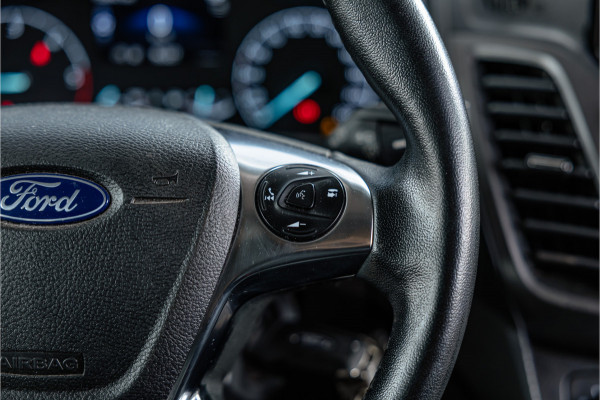 Ford Transit Connect 1.5 EcoBlue 120 PK L2 | Bi-Xenon | ACC | Blind Spot | Camera | CarPlay | Climate control | BOTT Inrichting | Stoelverwarming | Automatisch inparkeren | Dealer onderhouden | Nieuwe APK