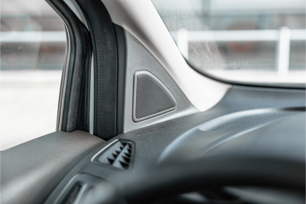 Ford Transit Connect 1.5 EcoBlue 120 PK L2 | Bi-Xenon | ACC | Blind Spot | Camera | CarPlay | Climate control | BOTT Inrichting | Stoelverwarming | Automatisch inparkeren | Dealer onderhouden | Nieuwe APK
