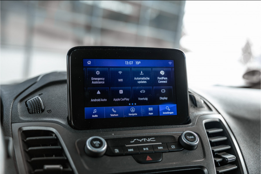 Ford Transit Connect 1.5 EcoBlue 120 PK L2 | Bi-Xenon | ACC | Blind Spot | Camera | CarPlay | Climate control | BOTT Inrichting | Stoelverwarming | Automatisch inparkeren | Dealer onderhouden | Nieuwe APK
