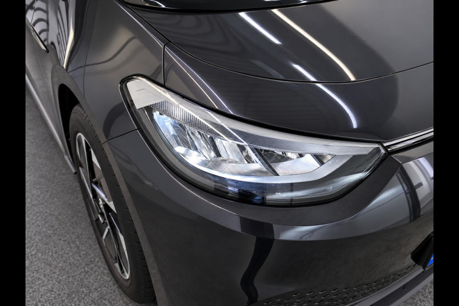 Volkswagen ID.3 Pro 62 kWh 204pk Navi Wireless CarPlay PDC VA Full LED Ambient Stoel Stuurverwarming SOH 92%