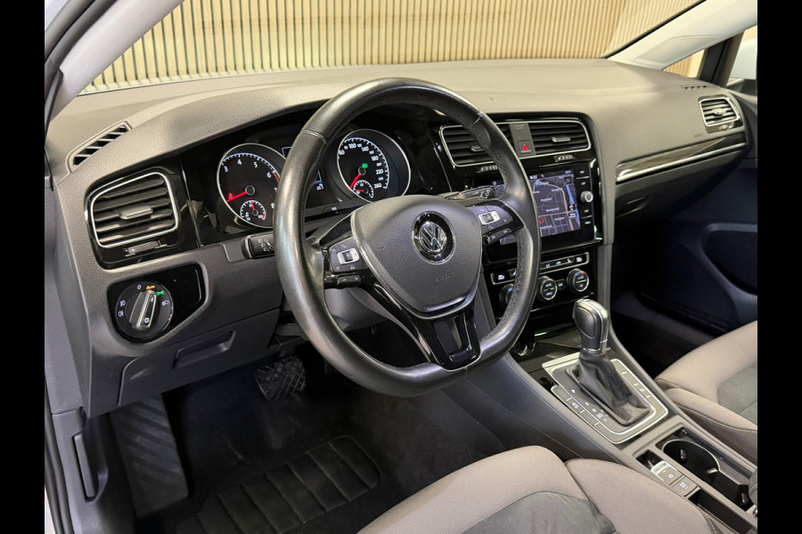 Volkswagen Golf 1.5 TSI Highline 150PK DSG NAVIGATIE LED ACC PDC V+A MASSAGESTOELEN