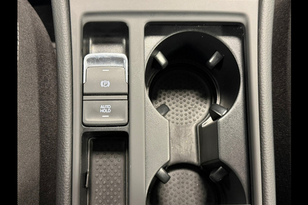 Volkswagen Golf 1.5 TSI Highline 150PK DSG NAVIGATIE LED ACC PDC V+A MASSAGESTOELEN