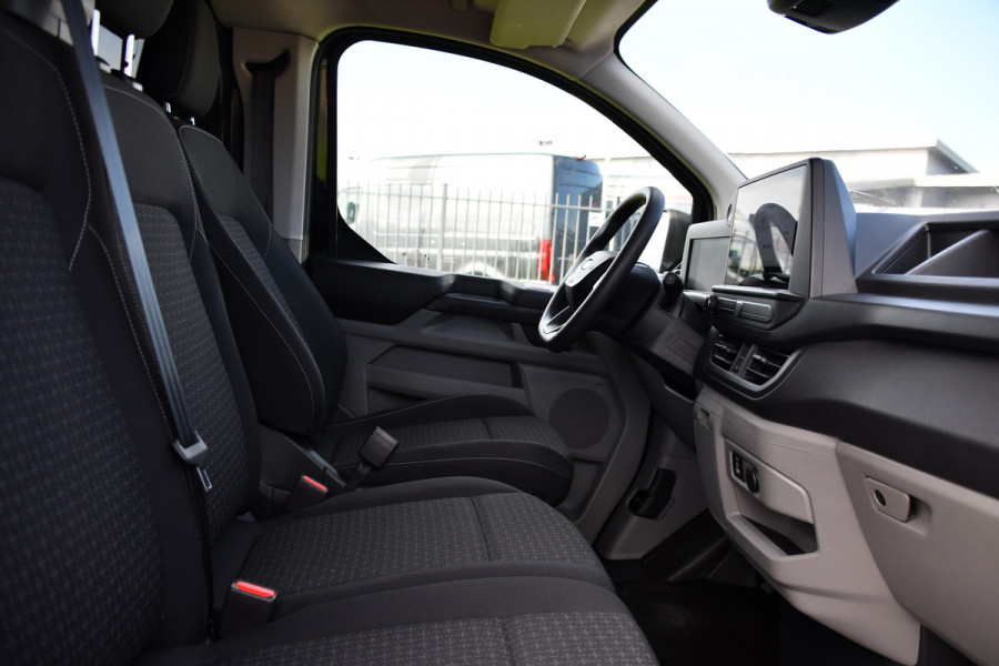Ford Transit Custom 300 2.0 TDCI L1H1 Black Edition Cruise, Camera, Carplay, LED, 136pk, Automaat, NAVI, Airco, Multimedia, Uniek!