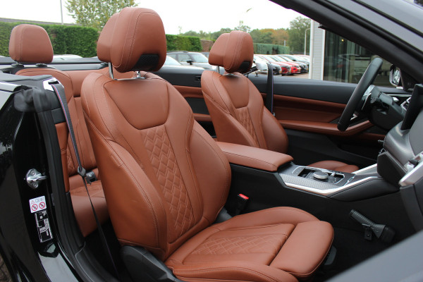 BMW 4 Serie Cabrio 430i xDrive M Sport Pro / Trekhaak / 360Camera / Individual Leder / Head-up / 18'' / Nekverwarming / Harman Kardon / Windscherm / Stuur+Stoelverwarming / Dodehoek / DAB / Cruise Control