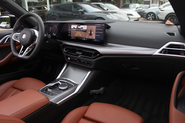 BMW 4 Serie Cabrio 430i xDrive M Sport Pro / Trekhaak / 360Camera / Individual Leder / Head-up / 18'' / Nekverwarming / Harman Kardon / Windscherm / Stuur+Stoelverwarming / Dodehoek / DAB / Cruise Control
