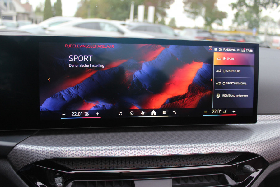 BMW 4 Serie Cabrio 430i xDrive M Sport Pro / Trekhaak / 360Camera / Individual Leder / Head-up / 18'' / Nekverwarming / Harman Kardon / Windscherm / Stuur+Stoelverwarming / Dodehoek / DAB / Cruise Control