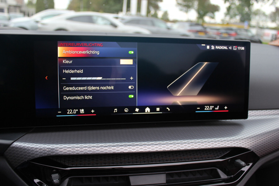 BMW 4 Serie Cabrio 430i xDrive M Sport Pro / Trekhaak / 360Camera / Individual Leder / Head-up / 18'' / Nekverwarming / Harman Kardon / Windscherm / Stuur+Stoelverwarming / Dodehoek / DAB / Cruise Control