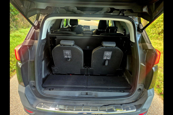 Peugeot 5008 1.2 PureTech Allure 7 prs camera