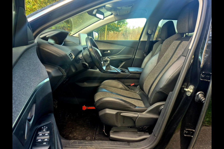 Peugeot 5008 1.2 PureTech Allure 7 prs camera