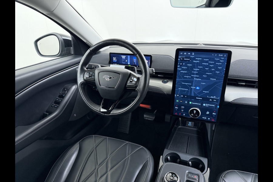Ford Mustang Mach-E RWD 75kWh SOH 95% Adap.Cruise B&O®-Hifi Leder+Memory Trekhaak Stoel+Stuurverwarming Elek.Stoelen Navi Pdc Keyless Android Auto Apple Carplay Elek.Achterklep Lmv 18" DAB Bluetooth Led 1e Eigenaar Dealeronderhouden Origineel Nederlandse Auto