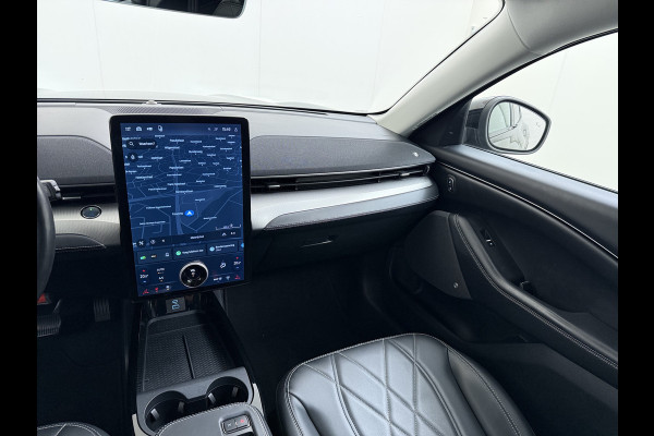 Ford Mustang Mach-E RWD 75kWh SOH 95% Adap.Cruise B&O®-Hifi Leder+Memory Trekhaak Stoel+Stuurverwarming Elek.Stoelen Navi Pdc Keyless Android Auto Apple Carplay Elek.Achterklep Lmv 18" DAB Bluetooth Led 1e Eigenaar Dealeronderhouden Origineel Nederlandse Auto
