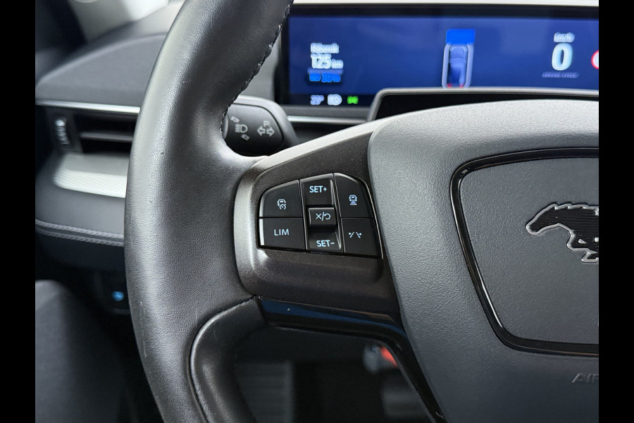 Ford Mustang Mach-E RWD 75kWh SOH 95% Adap.Cruise B&O®-Hifi Leder+Memory Trekhaak Stoel+Stuurverwarming Elek.Stoelen Navi Pdc Keyless Android Auto Apple Carplay Elek.Achterklep Lmv 18" DAB Bluetooth Led 1e Eigenaar Dealeronderhouden Origineel Nederlandse Auto