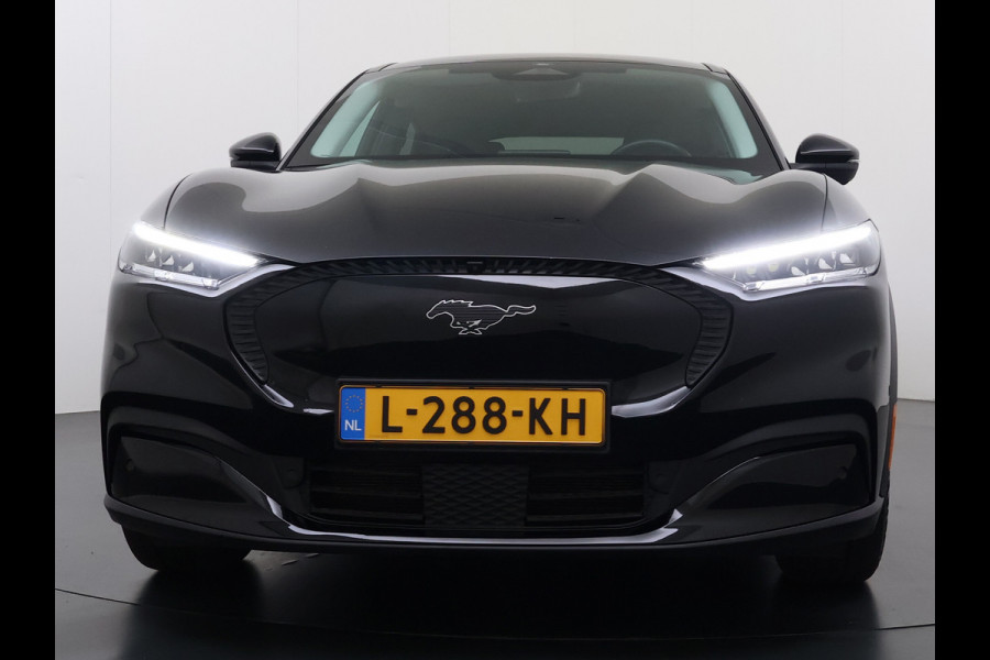 Ford Mustang Mach-E RWD 75kWh SOH 95% Adap.Cruise B&O®-Hifi Leder+Memory Trekhaak Stoel+Stuurverwarming Elek.Stoelen Navi Pdc Keyless Android Auto Apple Carplay Elek.Achterklep Lmv 18" DAB Bluetooth Led 1e Eigenaar Dealeronderhouden Origineel Nederlandse Auto