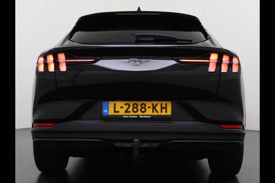 Ford Mustang Mach-E RWD 75kWh SOH 95% Adap.Cruise B&O®-Hifi Leder+Memory Trekhaak Stoel+Stuurverwarming Elek.Stoelen Navi Pdc Keyless Android Auto Apple Carplay Elek.Achterklep Lmv 18" DAB Bluetooth Led 1e Eigenaar Dealeronderhouden Origineel Nederlandse Auto
