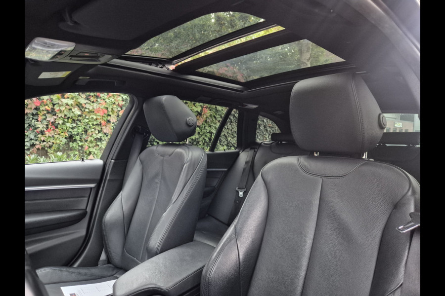 BMW 3 Serie Touring M Sport High Executive Panorama Trekhaak Apple CarPlay 6WB virtual dash NAP NL