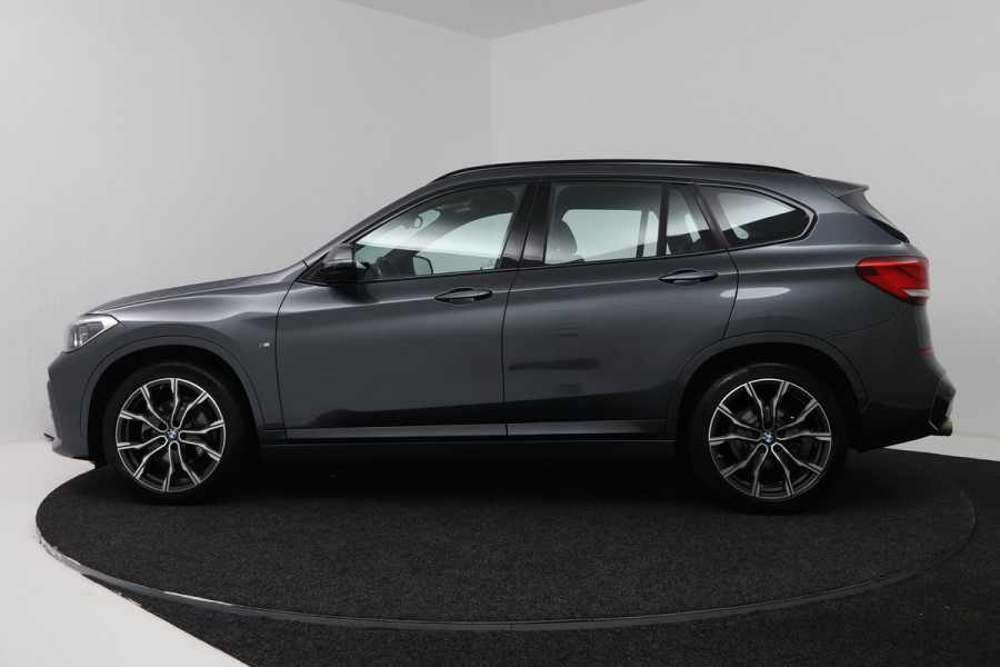BMW X1 sDrive18i High Executive (SFEERVERLICHTING, NAVIGATIE, CRUISE CONTROL, DEALER ONDERHOUDEN)