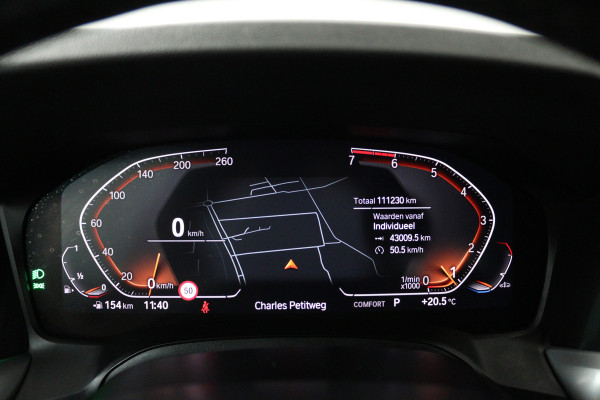 BMW 3-serie 320i High Executive M-sport(M-PAkKKET, CAMERA, STOELVERWARMING, SFEERVERLICHTING, DEALER ONDERHOUDEN)