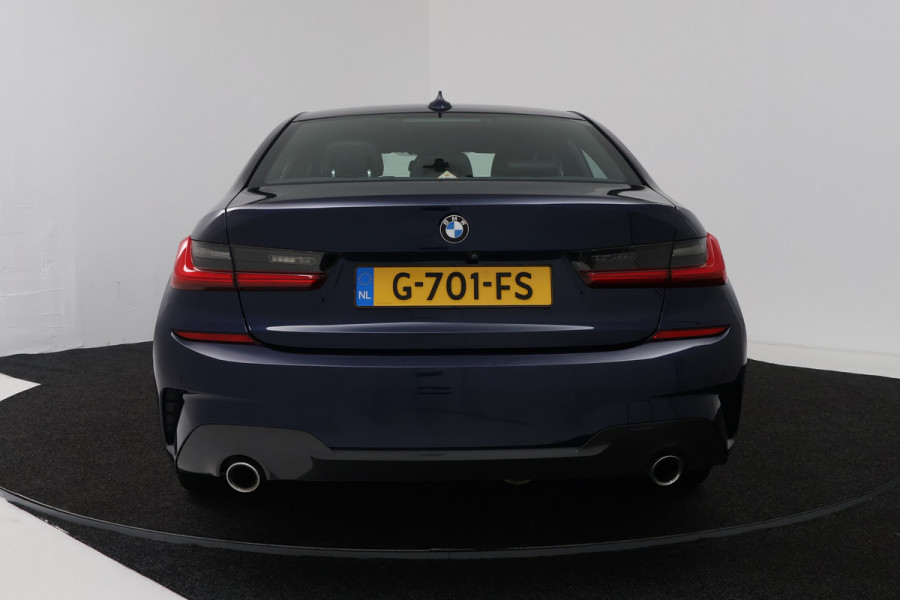 BMW 3-serie 320i High Executive M-sport(M-PAkKKET, CAMERA, STOELVERWARMING, SFEERVERLICHTING, DEALER ONDERHOUDEN)