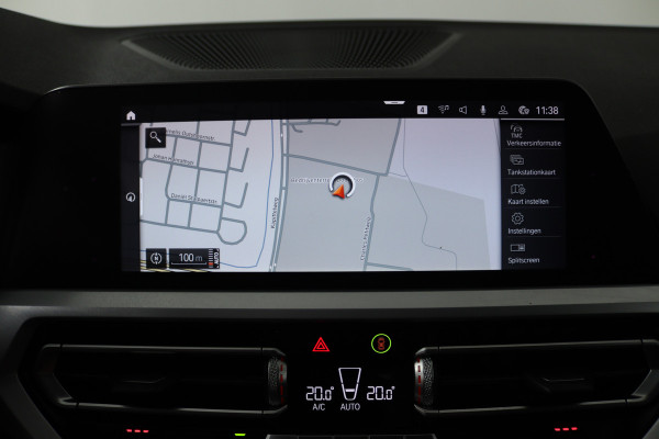 BMW 3-serie 320i High Executive M-sport(M-PAkKKET, CAMERA, STOELVERWARMING, SFEERVERLICHTING, DEALER ONDERHOUDEN)