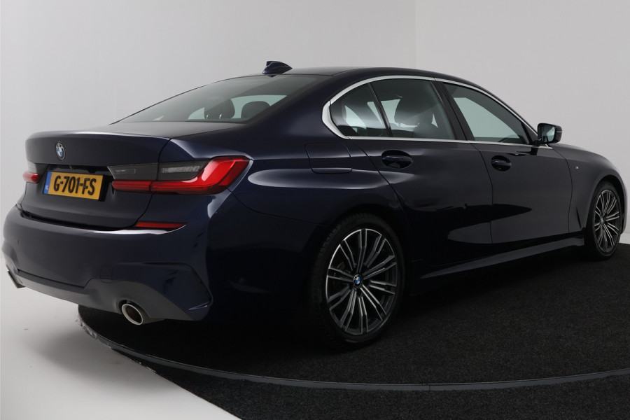 BMW 3-serie 320i High Executive M-sport(M-PAkKKET, CAMERA, STOELVERWARMING, SFEERVERLICHTING, DEALER ONDERHOUDEN)