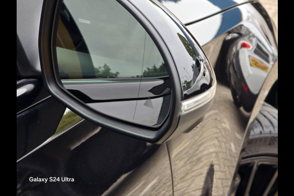 Mercedes-Benz C-Klasse 180 AMG Line / Aut /Head Up / Leder / Burmester / 360 Camera / Burmester / Memory / Open Panoramadak