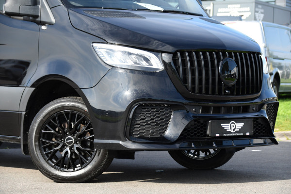 Mercedes-Benz Sprinter 319 1.9 CDI L2H2 AMG Black Edition Adaptieve Cruise, Carplay, 3500kg Trekhaak, Camera, LED, 190pk, 10,5'' Mbux, Sensoren, Leder, Standkachel. Automaat, Uniek!