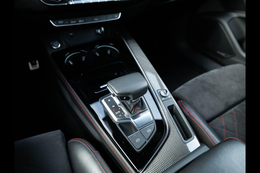 Audi A4 Avant 45 TFSI quattro edition one | B&O 3D Sound | Panorama dak | Matrix led | S Sports Seats | Head-up | Carbon inleg