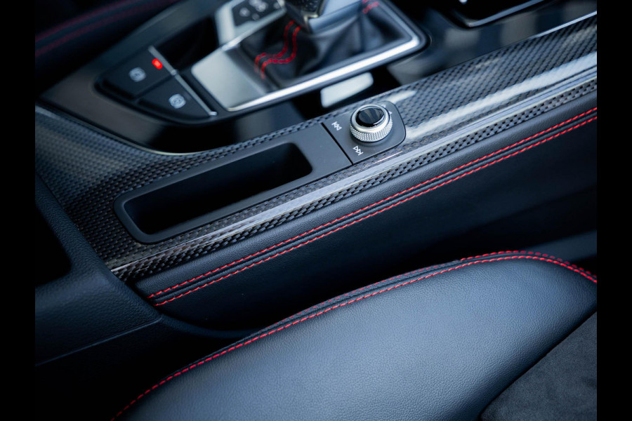 Audi A4 Avant 45 TFSI quattro edition one | B&O 3D Sound | Panorama dak | Matrix led | S Sports Seats | Head-up | Carbon inleg