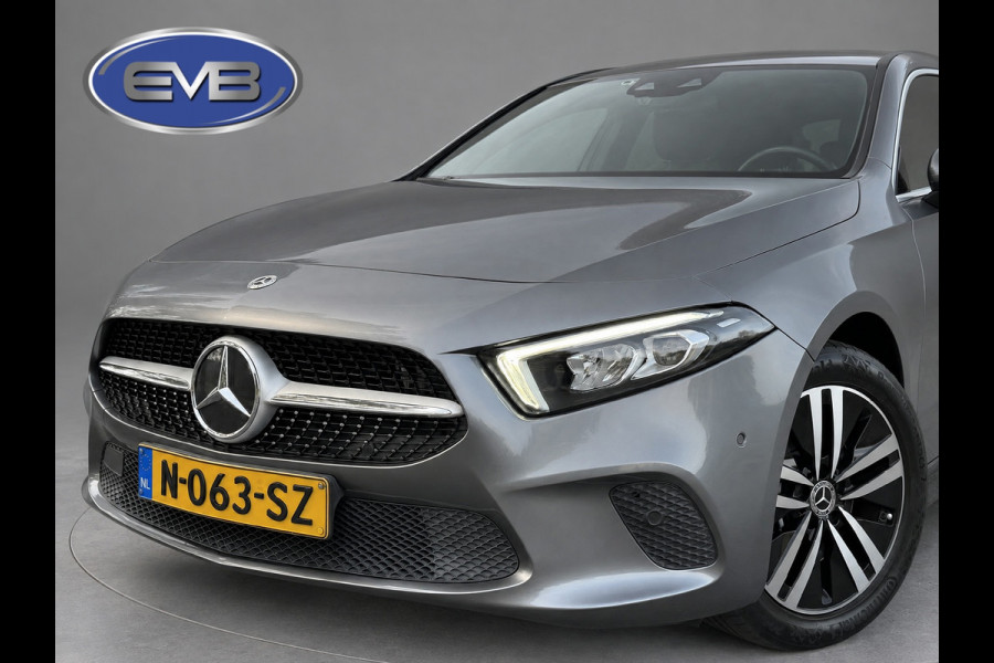 Mercedes-Benz A-Klasse 250 e Business Solution Luxury Limited, lederen sportint. Sfeerverlichting, camera, 1 e eigenaar, NL auto