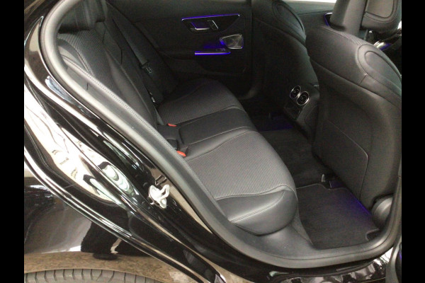 Mercedes-Benz C-Klasse 300e AVANTGARDE ** LED, MEMORY, TREKH, ACC, HuD, WINTERPACK, 18-inch LMV, KEYLESS ** Ex MB-AG - UNFALLFREI ** ** INFORMEER OOK NAAR ONZE AANTREKKELIJKE FINANCIAL-LEASE TARIEVEN **