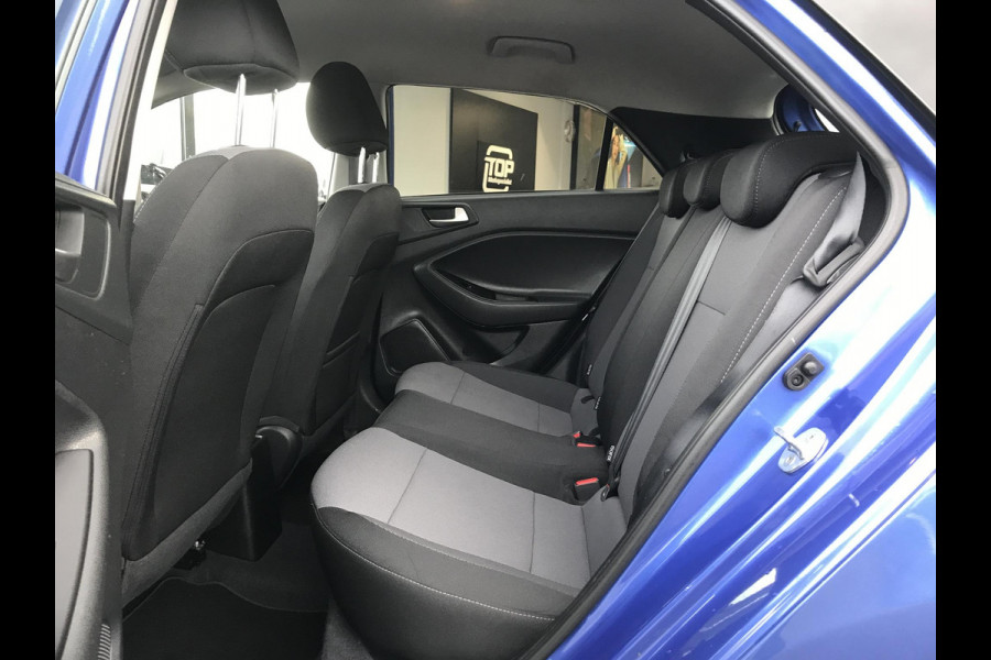 Hyundai i20 1.0 Comfort Navi Camera Cruise 100PK