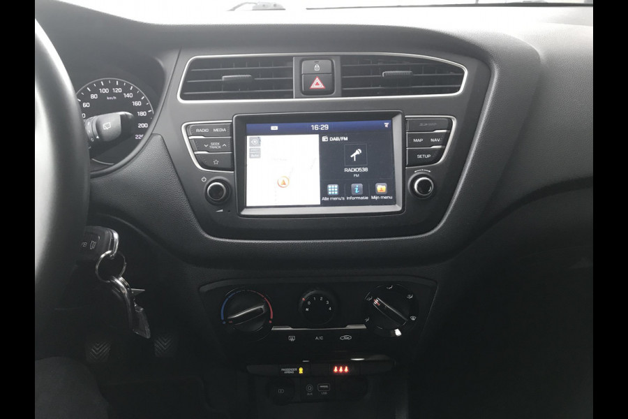 Hyundai i20 1.0 Comfort Navi Camera Cruise 100PK