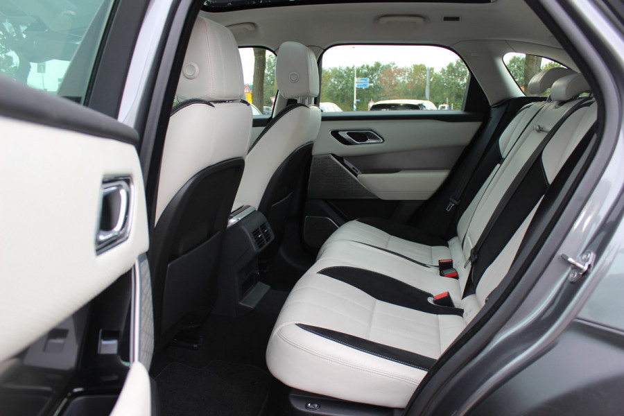 Land Rover Range Rover Velar 2.0 I4 Turbo AWD HSE / Trekhaak / Panoramadak / Camera / Keyless / Leder / 20'' / CarPlay / Matrix LED / Stoelverwarming / DAB / Dodehoek / Cruise Control