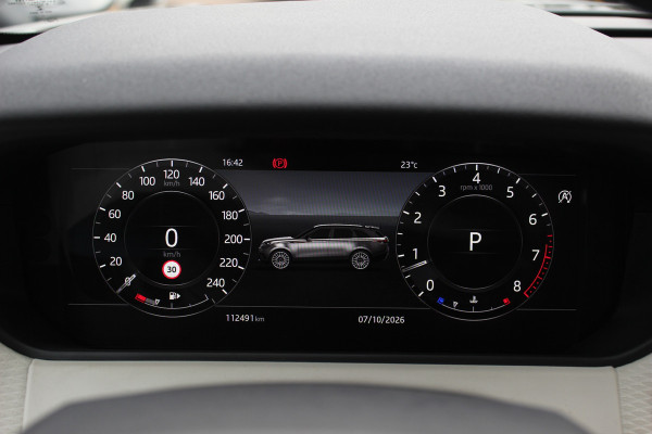 Land Rover Range Rover Velar 2.0 I4 Turbo AWD HSE / Trekhaak / Panoramadak / Camera / Keyless / Leder / 20'' / CarPlay / Matrix LED / Stoelverwarming / DAB / Dodehoek / Cruise Control