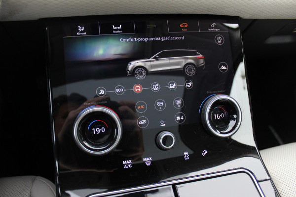 Land Rover Range Rover Velar 2.0 I4 Turbo AWD HSE / Trekhaak / Panoramadak / Camera / Keyless / Leder / 20'' / CarPlay / Matrix LED / Stoelverwarming / DAB / Dodehoek / Cruise Control