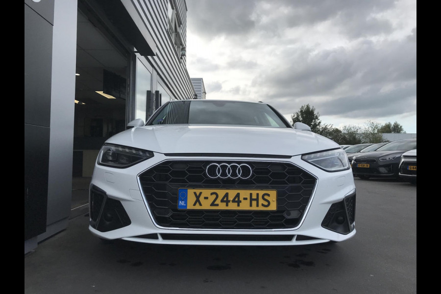 Audi A4 Avant 40 TFSI S edition Competition Navi Camera Stoelv.