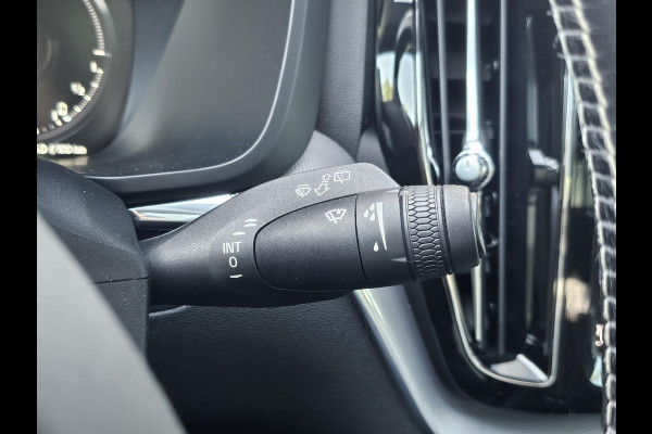 Volvo XC60 2.0 Recharge T8 AWD Inscription Leder | Blind spot | Adaptive cruise | 360 Camera | Wegklapbare trekhaak | Zéér compleet en netjes!