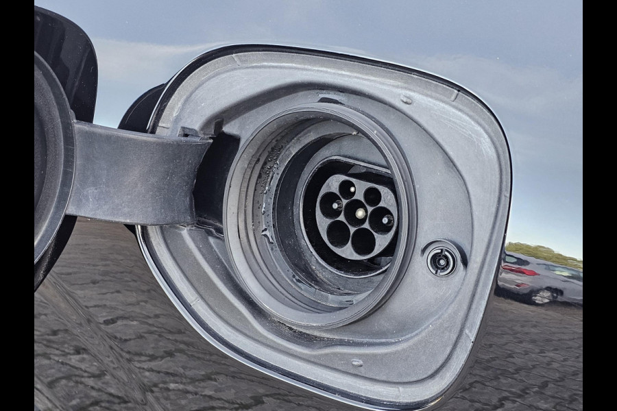 Volvo XC60 2.0 Recharge T8 AWD Inscription Leder | Blind spot | Adaptive cruise | 360 Camera | Wegklapbare trekhaak | Zéér compleet en netjes!